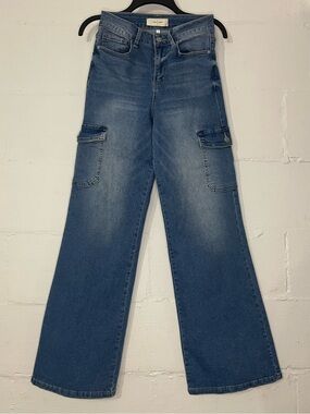 High-Rise Wide-Leg Cargo Jeans in Blue